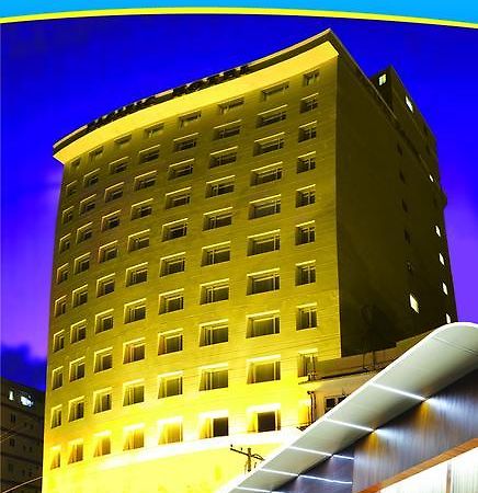 Pacific Hotel Янгон Экстерьер фото